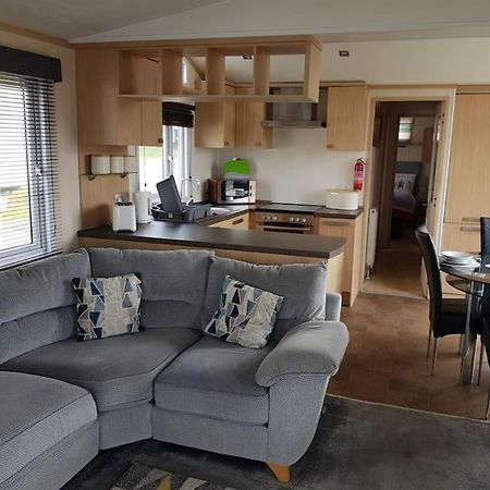 Home From Home Cosy Caravan Bembridge Exterior photo