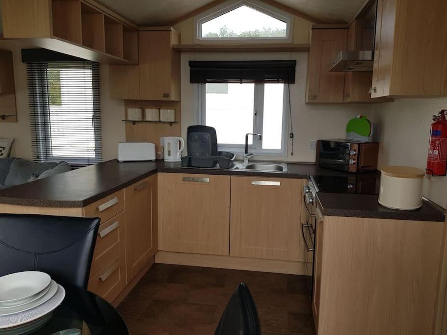 Home From Home Cosy Caravan Bembridge Exterior photo