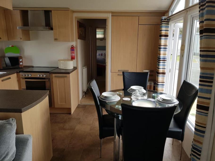 Home From Home Cosy Caravan Bembridge Exterior photo
