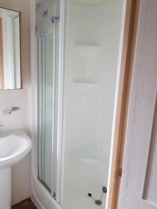 Home From Home Cosy Caravan Bembridge Exterior photo